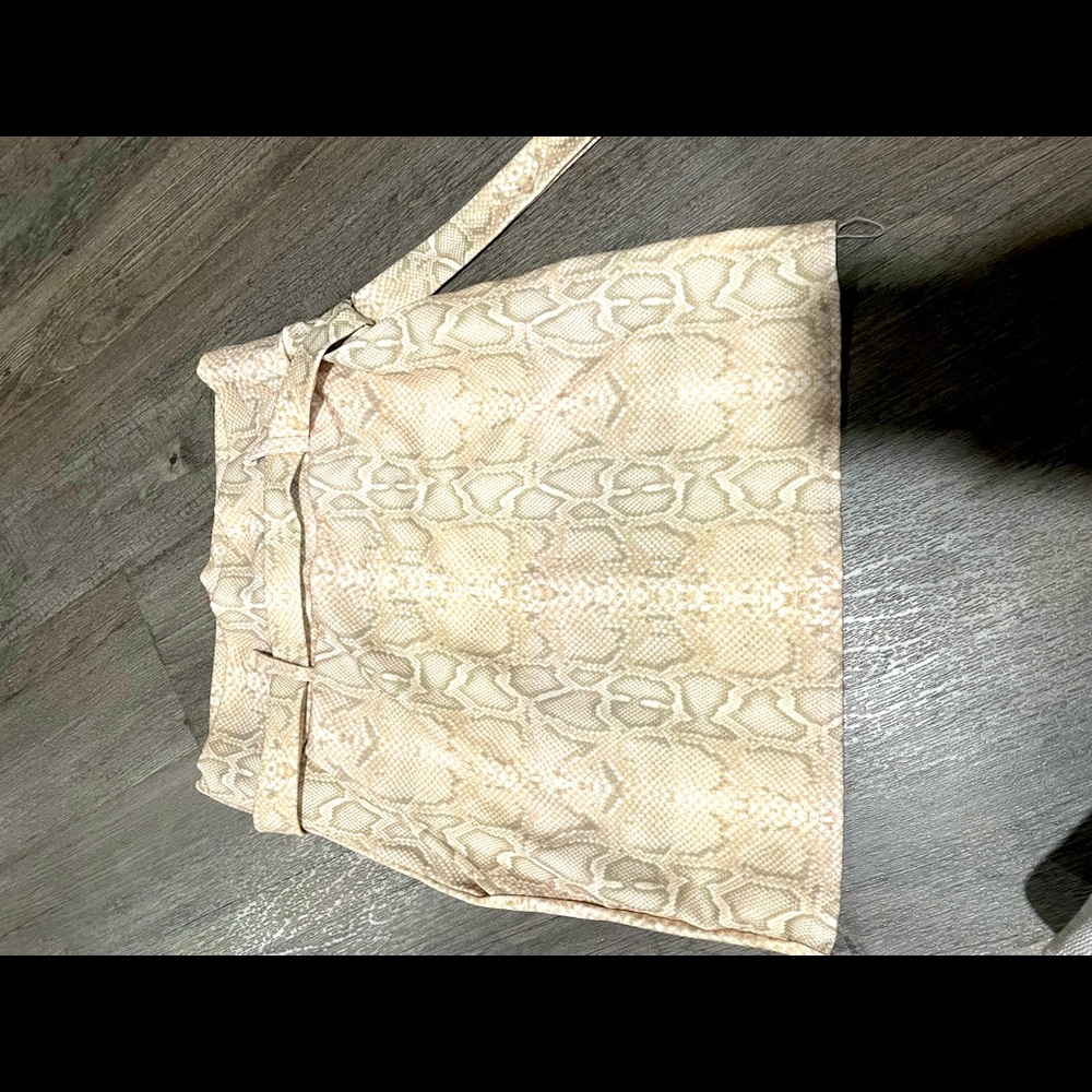 snakeskin fitted skirt